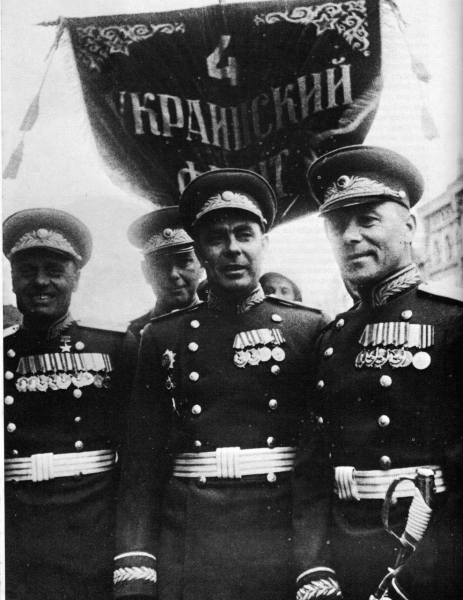 «Все улицы запружены ликующим народом»