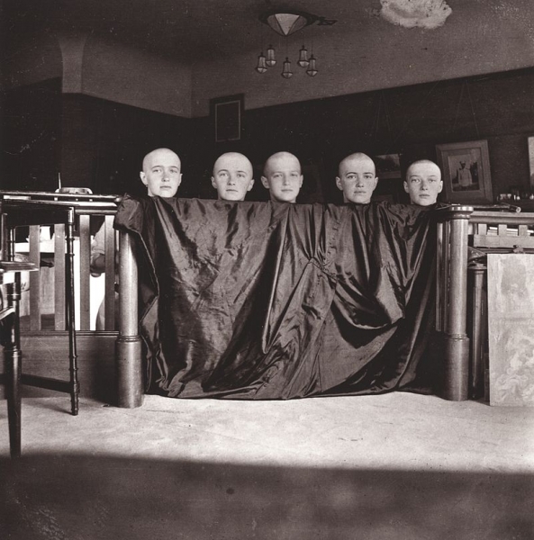 Венценосные сёстры