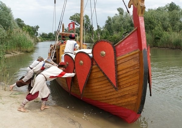 Новгородские ушкуйники - первые борцы Руси против Золотой Орды и Москвы