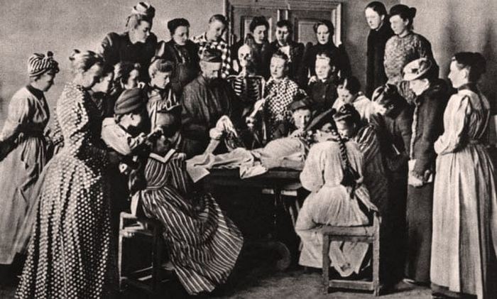 Святые мощи, боевые трофеи, декор и другие причины, по которым тела сохраняют после смерти