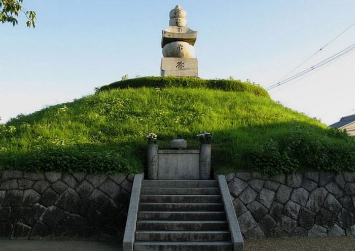 Святые мощи, боевые трофеи, декор и другие причины, по которым тела сохраняют после смерти