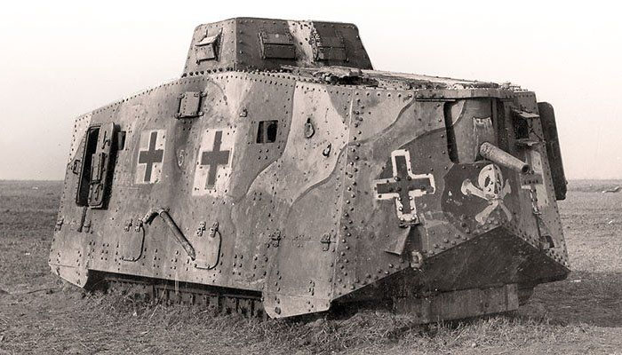 История стального «Мефистофеля» - единственного уцелевшего немецкого танка, воевавшего в Первую мировую