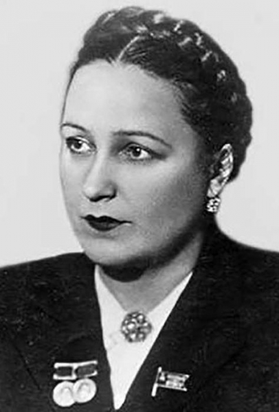 Роман с властью: Как складывались судьбы актёров, к которым благоволили руководители страны