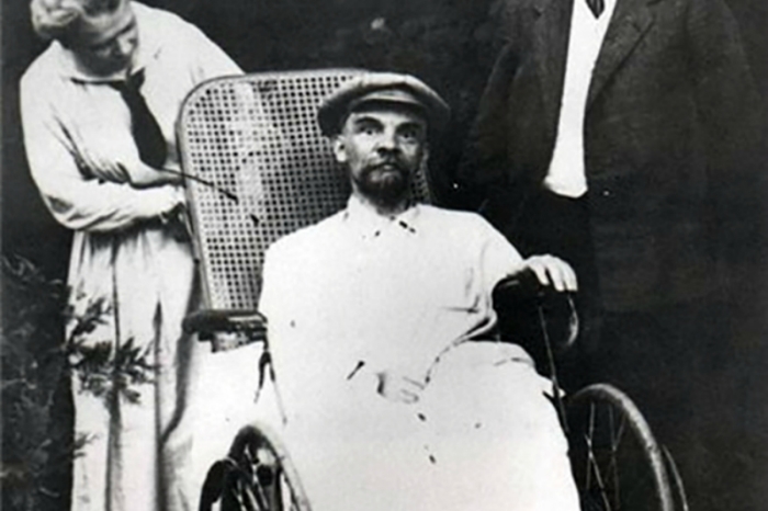 Недуги советских вождей: почему только Хрущев отличался отменным состоянием, а остальные лидеры были загадкой для медиков