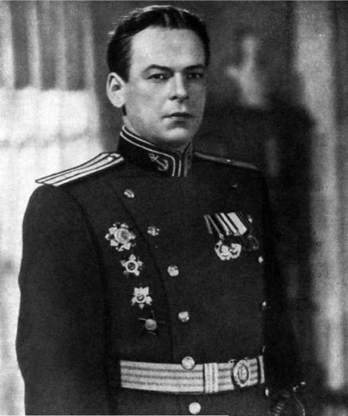 Роман с властью: Как складывались судьбы актёров, к которым благоволили руководители страны