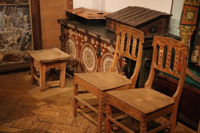 Как знаменитый художник Васнецов и его братья создавали сказочную мебель для русских теремов