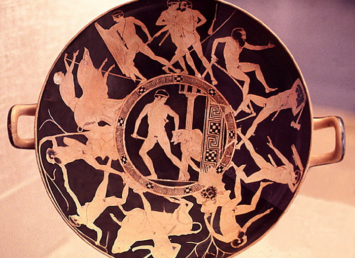 Была ли нить Ариадны, или Как развенчали мифы о критском лабиринте Минотавра