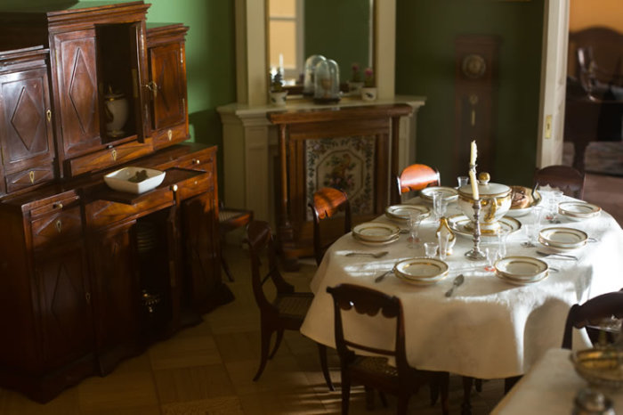 Кукольный домик Нащокина: Как дорогая игрушка друга Пушкина стала бесценным историческим раритетом