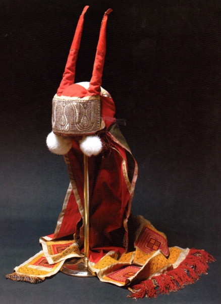 Волосник, сорока, кокошник: Русские головные уборы от допетровских времен до «Звездных войн» 