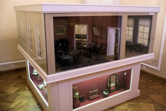 Кукольный домик Нащокина: Как дорогая игрушка друга Пушкина стала бесценным историческим раритетом