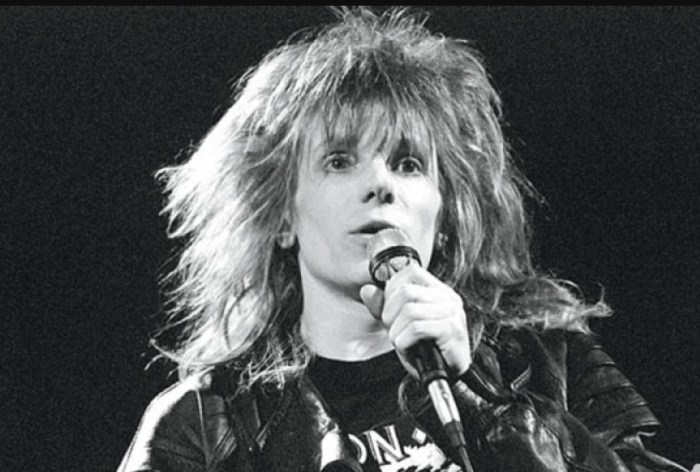 Через тернии - в звёзды: Знаменитости, которым трудное детство не помешало стать успешными