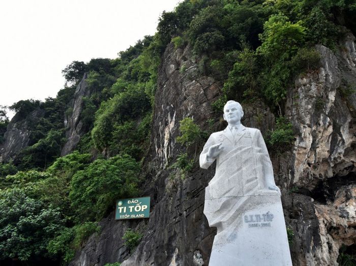 Как советскому космонавту Герману Титову подарили вьетнамский остров