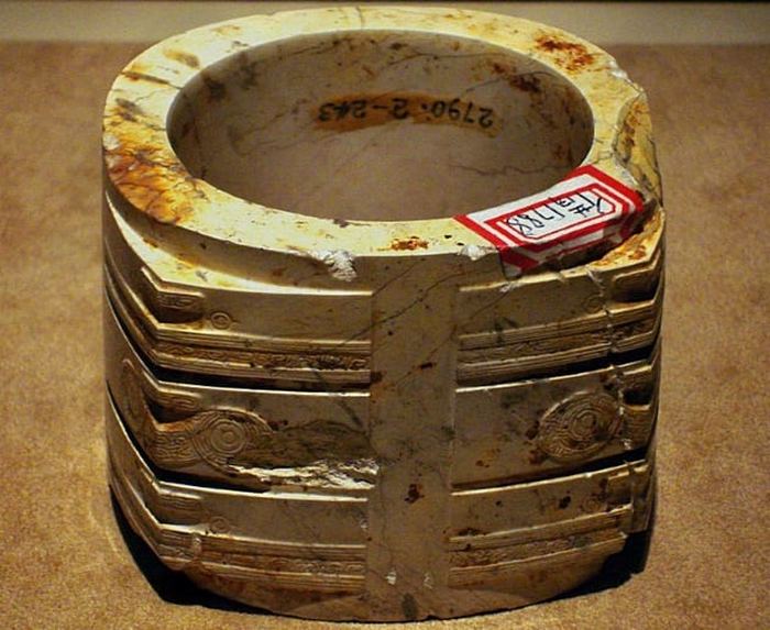 О чём рассказывают 10 древнейших произведений искусства, созданных доисторическими людьми