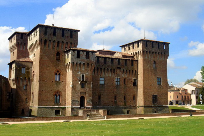 Как «женщина с мужской душой», которую рисовал сам Рубенс, стала первой дамой эпохи Возрождения