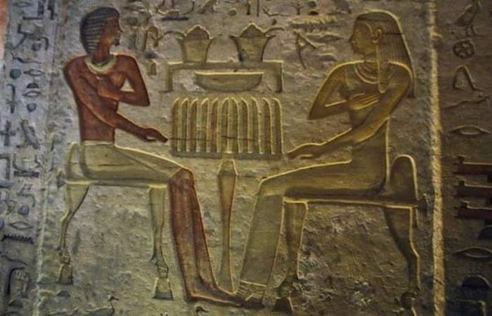 10 древнейших изображений, открывающих новые факты: Безбородый Иисус, отпечаток руки пикта и другие артефакты