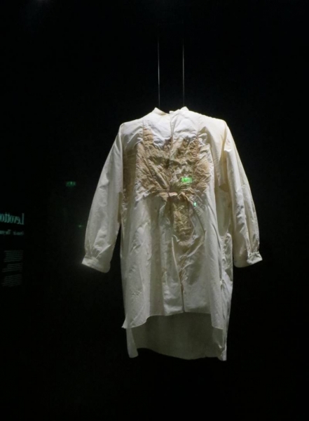 Герой-террорист, или Окровавленная рубашка