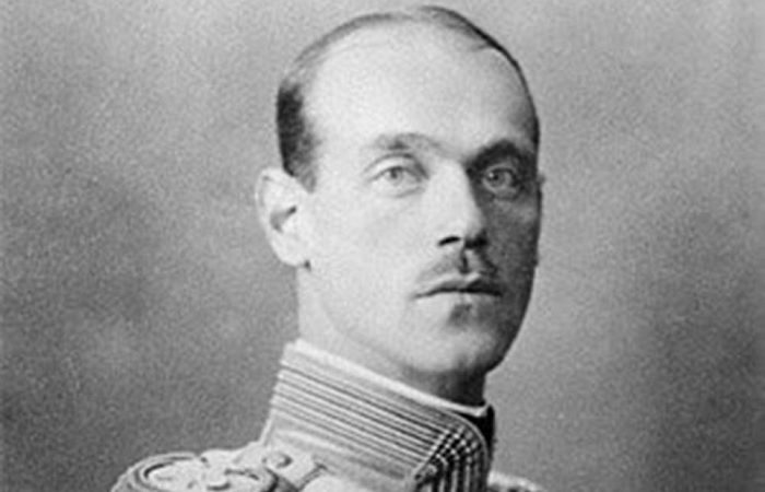Почему Николай II запретил брату Михаилу возвращаться в Россию