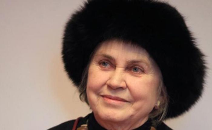 История реальной Золушки: Как горничная Бася Пясецка стала владелицей миллиардов и компании Джонсон