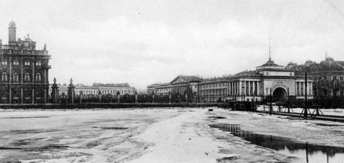 Ледовые трамваи в Петербурге: Общественный транспорт 100-летней давности на замерзшей Неве 