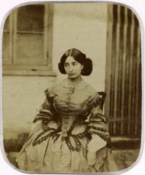 Как прекрасная дочь великого писателя потеряла рассудок от неразделенной любви: Адель Гюго