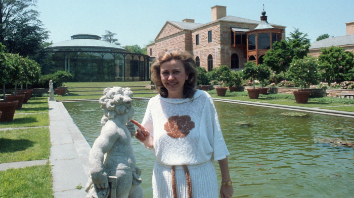 История реальной Золушки: Как горничная Бася Пясецка стала владелицей миллиардов и компании Джонсон