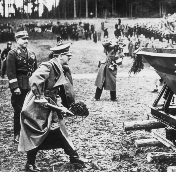 Почему автобаны и "благоустройство" городов при Гитлере не спасли немецкую экономику 