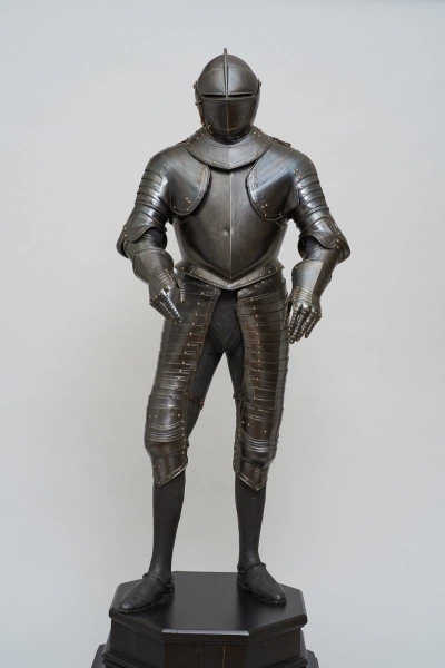 &laquo;По людям и по лошадям, а не по аеру&raquo;