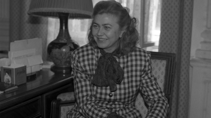 История реальной Золушки: Как горничная Бася Пясецка стала владелицей миллиардов и компании Джонсон