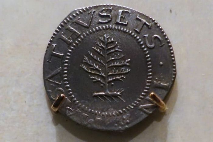 Пол-Европы и миллион лайков за невесту: Самые странные вещи, ставшие свадебным приданым