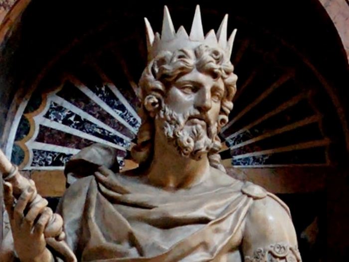 Пол-Европы и миллион лайков за невесту: Самые странные вещи, ставшие свадебным приданым