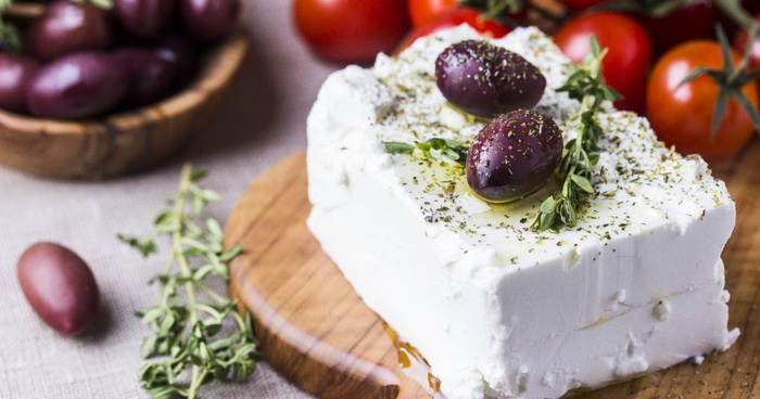 Как появился рокфор и другие увлекательные факты о сыре от неолита до наших дней