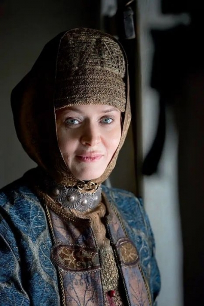 Почему невестка Ивана Грозного добровольно отказалась от короны, и что вызывало народное возмущение