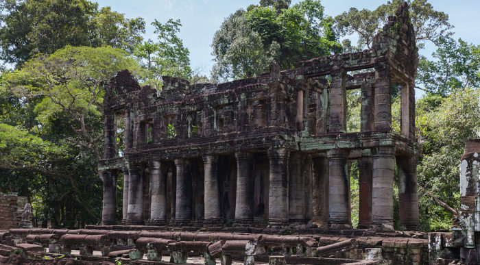 Какие тайны хранит древний гигантский город, сокрытый в джунглях Камбоджи