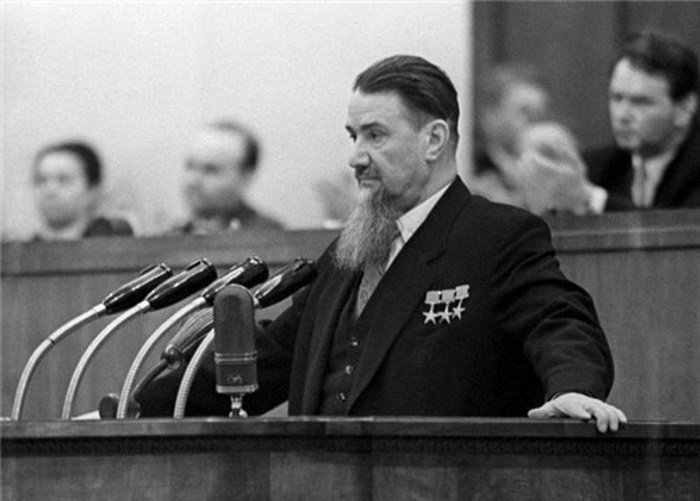 Медаль за труд: из истории звания Героя Социалистического Труда