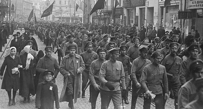 Как русская армия лишилась чинов и званий