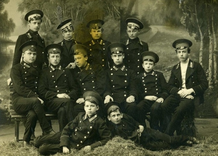 Как появилась самая универсальная военная одежда?