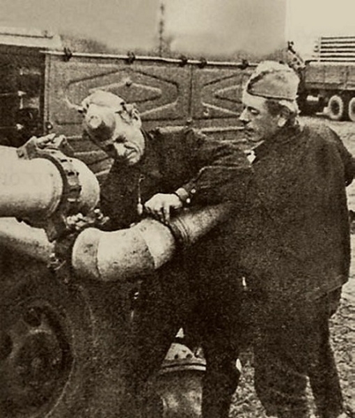 Бензин, вода и длинные трубы. История трубопроводных войск