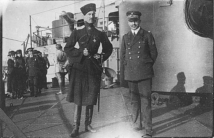 Как советская разведчица-поэтесса организовала покушение на Врангеля и протаранила белогвардейскую яхту