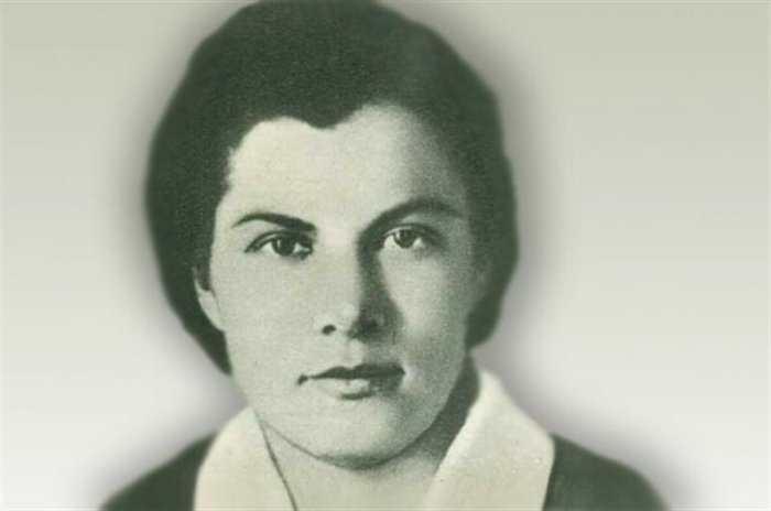 За какие заслуги советской разведчице Анне Морозовой установили памятник в Польше