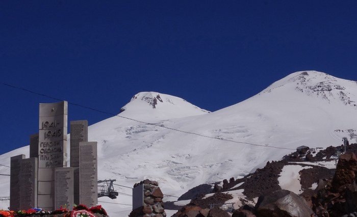 Кавказские тропы Победы: восхождение на Эльбрус
