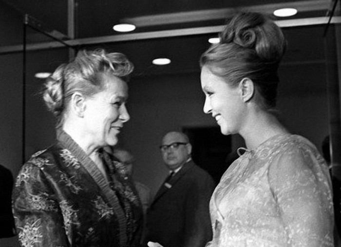 Как ткачиха Екатерина Фурцева стала «хозяйкой Москвы» и из-за чего несколько раз хотела свести счёты с жизнью