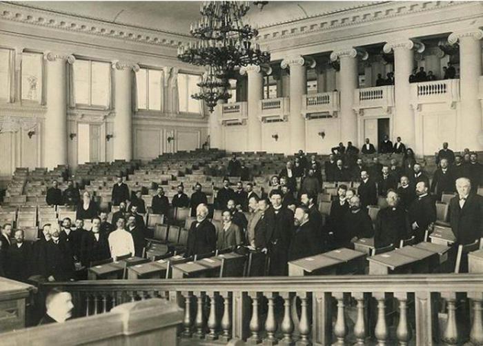 Краткий курс истории. Октябристы: взлет и раскол