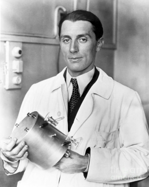 Операция &laquo;Энормоз&raquo;: Какую роль сыграли советские разведчики в создании ядерной бомбы в СССР