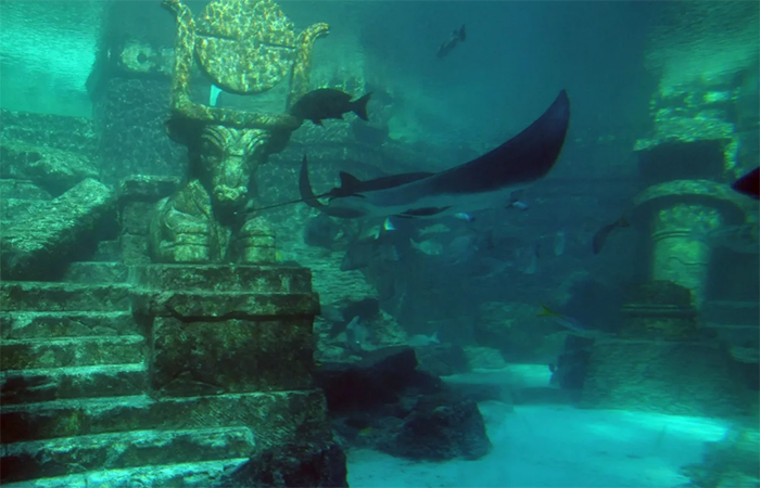 Какие тайны хранит затопленный древний город Шичен в Китае