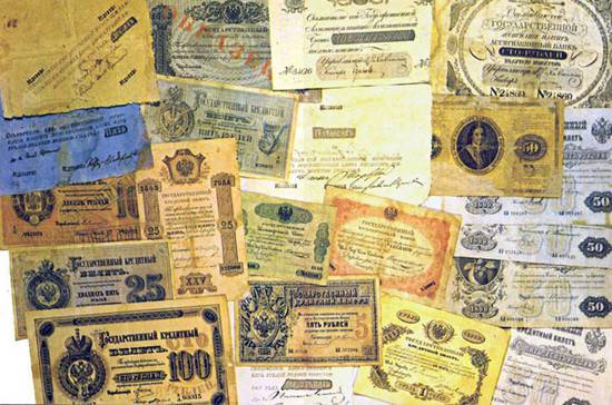 Почему деньги стали называть «бабками»?