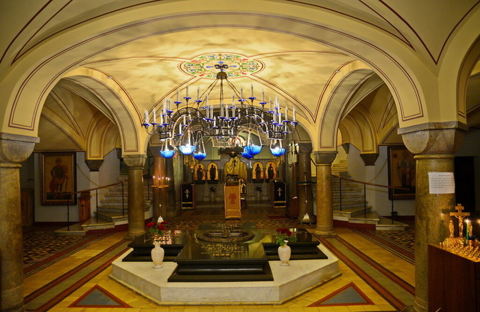 Владимирский собор: главная могила русских адмиралов