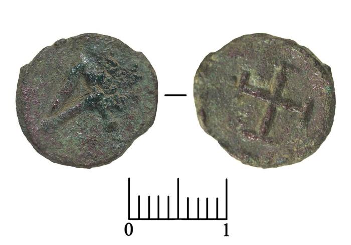 Зачем люди селились в склепах: В Крыму обнаружено ранее скальное поселение