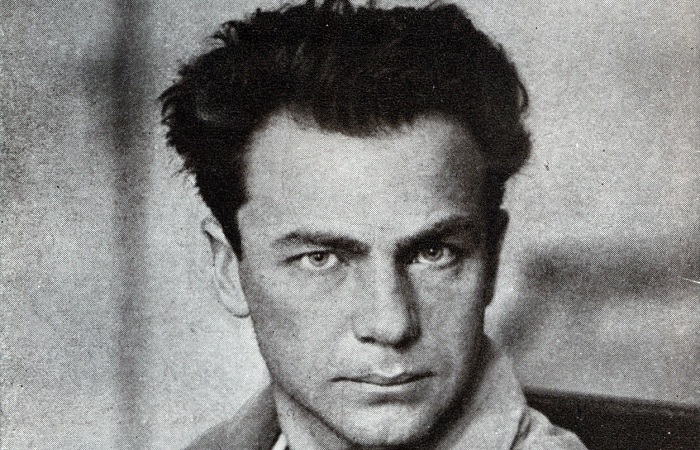 Как хладнокровный преступник стал корифеем украинской литературы: Андрей Головко