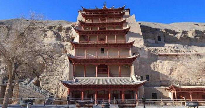 Парижские катакомбы, ватиканский секретный архив и другие нелегальные библиотеки, которые можно посетить сегодня