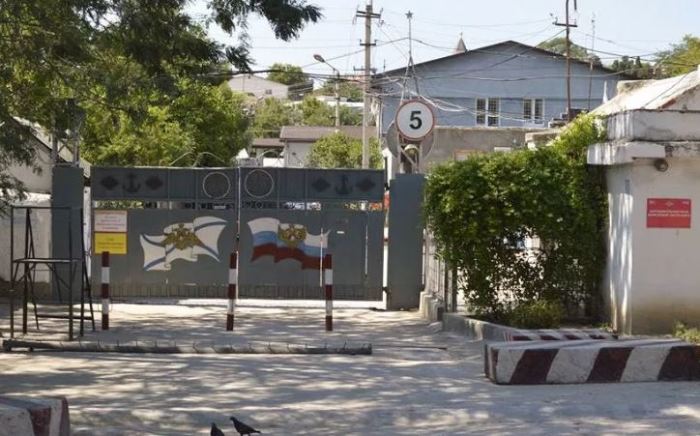 Зачем люди селились в склепах: В Крыму обнаружено ранее скальное поселение 